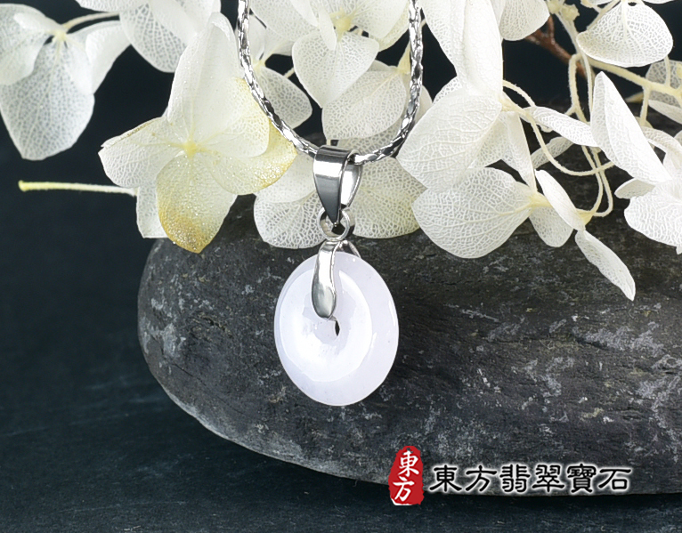 翡翠平安扣項鍊玉珮(平安富貴:平安扣牌A貨翡翠平安扣玉珮、緬甸玉平安扣玉墜)。糯豆種平安扣,PN727。客製化訂做各種翡翠平安扣吊墜玉珮項鍊。★附A貨翡翠雙證書 5.jpg