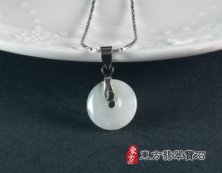 翡翠平安扣項鍊玉珮(平安富貴:平安扣牌A貨翡翠平安扣玉珮、緬甸玉平安扣玉墜)。糯豆種平安扣,PN733。客製化訂做各種翡翠平安扣吊墜玉珮項鍊。★附A貨翡翠雙證書 0.jpg