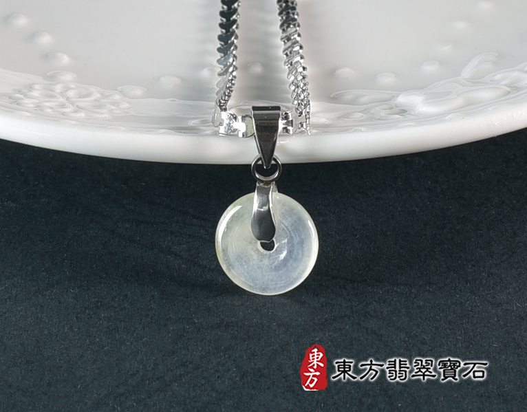 翡翠平安扣項鍊玉珮(平安富貴:平安扣牌A貨翡翠平安扣玉珮、緬甸玉平安扣玉墜)。糯豆種平安扣,PN738。客製化訂做各種翡翠平安扣吊墜玉珮項鍊。★附A貨翡翠雙證書 2.jpg