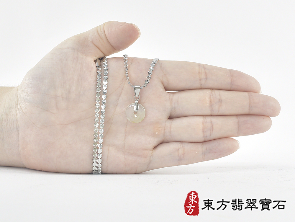 翡翠平安扣項鍊玉珮(平安富貴:平安扣牌A貨翡翠平安扣玉珮、緬甸玉平安扣玉墜)。糯豆種平安扣,PN738。客製化訂做各種翡翠平安扣吊墜玉珮項鍊。★附A貨翡翠雙證書 5.jpg