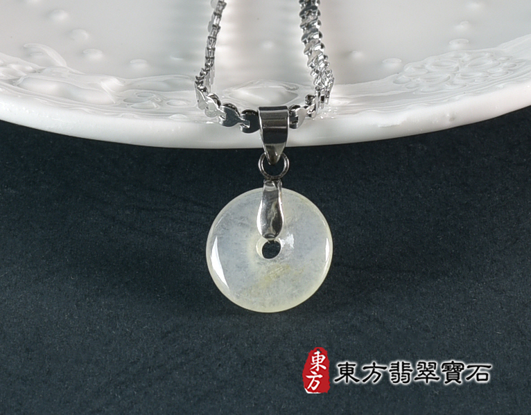 翡翠平安扣項鍊玉珮(平安富貴:平安扣牌A貨翡翠平安扣玉珮、緬甸玉平安扣玉墜)。糯豆種平安扣,PN742。客製化訂做各種翡翠平安扣吊墜玉珮項鍊。★附A貨翡翠雙證書 2.jpg