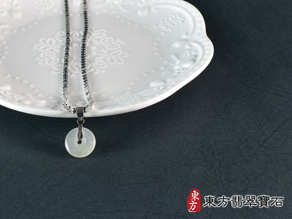 翡翠平安扣項鍊玉珮(平安富貴:平安扣牌A貨翡翠平安扣玉珮、緬甸玉平安扣玉墜)。糯豆種平安扣,PN742。客製化訂做各種翡翠平安扣吊墜玉珮項鍊。★附A貨翡翠雙證書 4.jpg