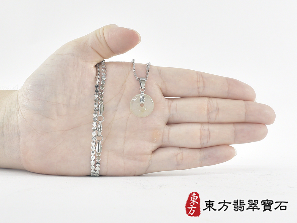 翡翠平安扣項鍊玉珮(平安富貴:平安扣牌A貨翡翠平安扣玉珮、緬甸玉平安扣玉墜)。糯豆種平安扣,PN742。客製化訂做各種翡翠平安扣吊墜玉珮項鍊。★附A貨翡翠雙證書 5.jpg