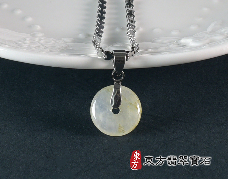 翡翠平安扣項鍊玉珮(平安富貴:平安扣牌A貨翡翠平安扣玉珮、緬甸玉平安扣玉墜)。糯豆種平安扣,PN743。客製化訂做各種翡翠平安扣吊墜玉珮項鍊。★附A貨翡翠雙證書 2.jpg