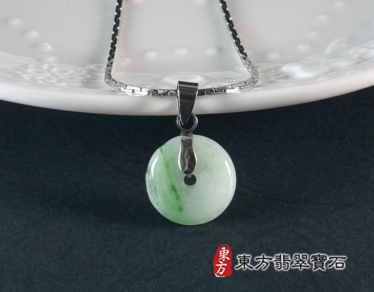 翡翠平安扣項鍊玉珮(平安富貴:平安扣牌A貨翡翠平安扣玉珮、緬甸玉平安扣玉墜)。糯豆種平安扣,PN745。客製化訂做各種翡翠平安扣吊墜玉珮項鍊。★附A貨翡翠雙證書 0.jpg