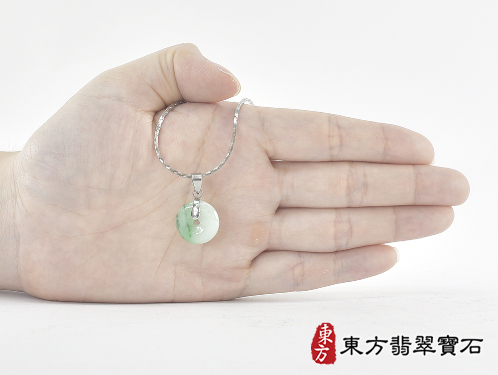 翡翠平安扣項鍊玉珮(平安富貴:平安扣牌A貨翡翠平安扣玉珮、緬甸玉平安扣玉墜)。糯豆種平安扣,PN745。客製化訂做各種翡翠平安扣吊墜玉珮項鍊。★附A貨翡翠雙證書 5.jpg
