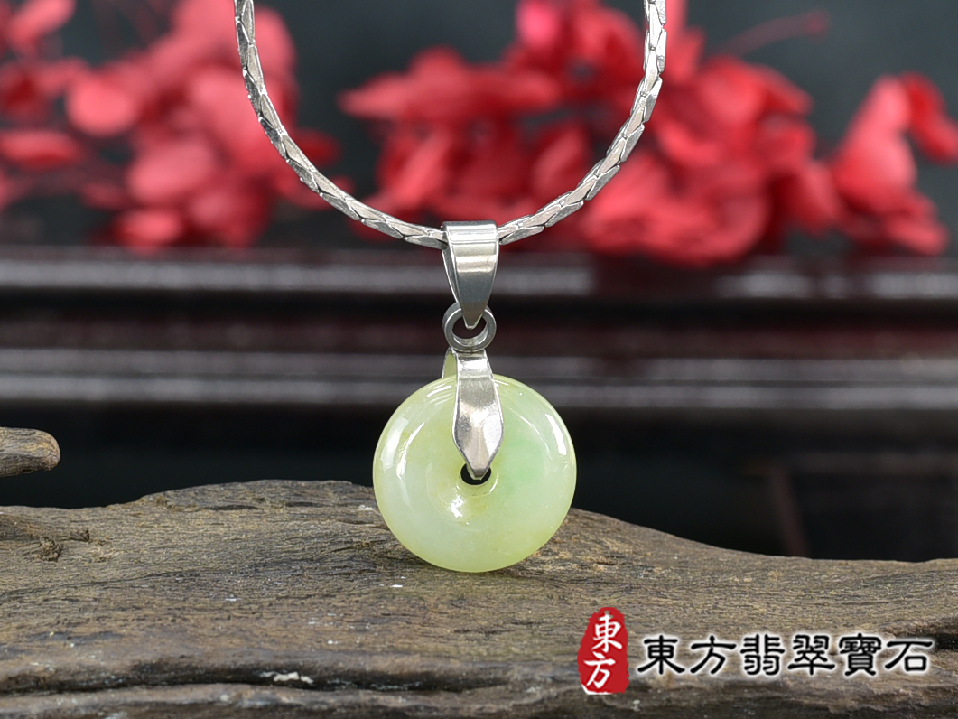 翡翠平安扣項鍊玉珮(平安富貴:平安扣牌A貨翡翠平安扣玉珮、緬甸玉平安扣玉墜)。糯豆種平安扣,PN758。客製化訂做各種翡翠平安扣吊墜玉珮項鍊。★附A貨翡翠雙證書 2.jpg