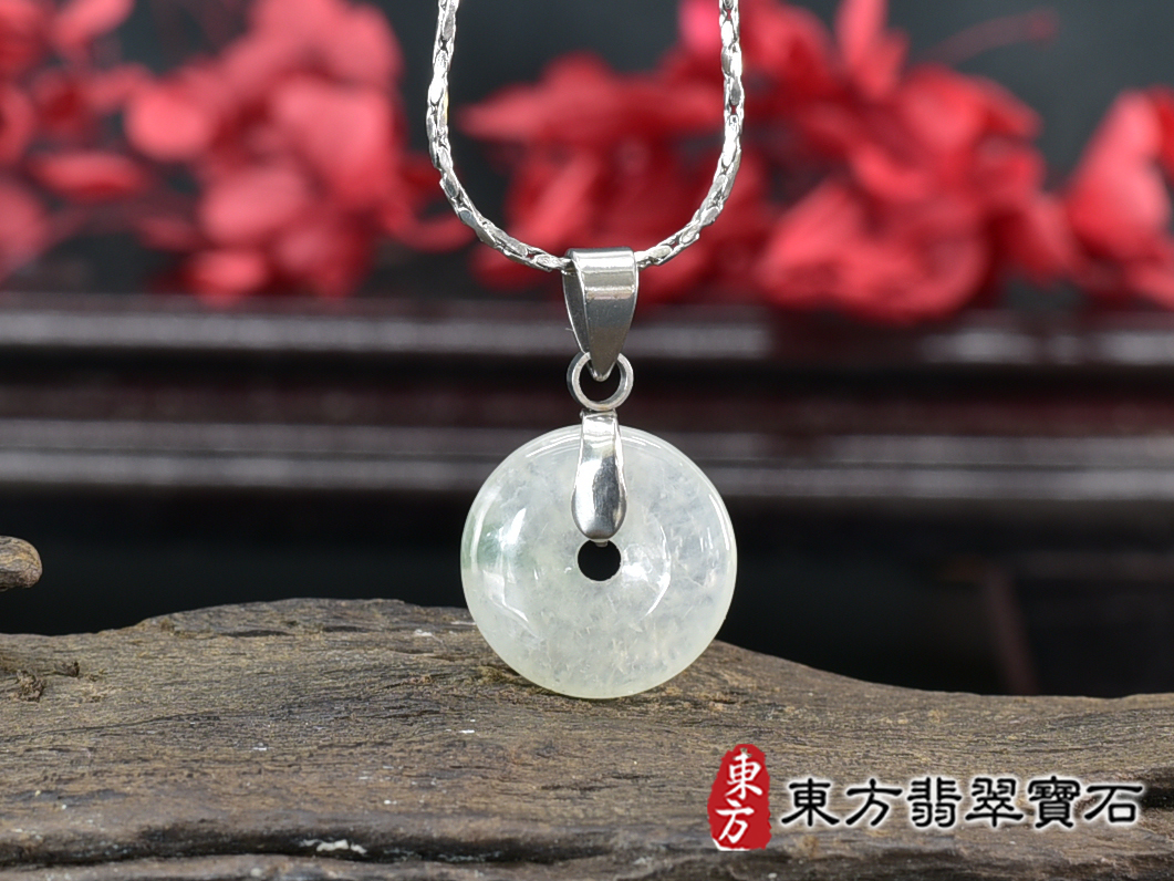 翡翠平安扣項鍊玉珮(平安富貴:平安扣牌A貨翡翠平安扣玉珮、緬甸玉平安扣玉墜)。糯豆種平安扣,PN759。客製化訂做各種翡翠平安扣吊墜玉珮項鍊。★附A貨翡翠雙證書 3.jpg