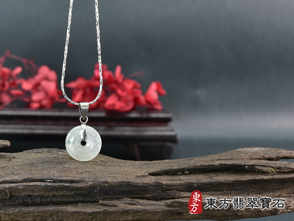 翡翠平安扣項鍊玉珮(平安富貴:平安扣牌A貨翡翠平安扣玉珮、緬甸玉平安扣玉墜)。糯豆種平安扣,PN759。客製化訂做各種翡翠平安扣吊墜玉珮項鍊。★附A貨翡翠雙證書 6.jpg