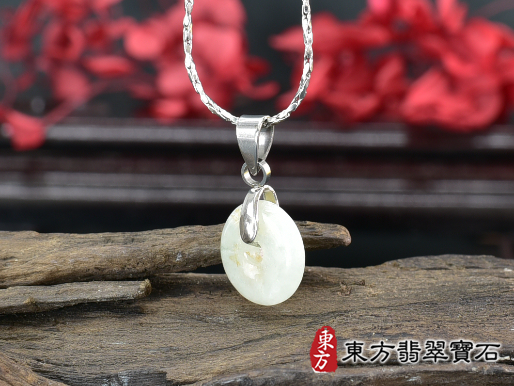 翡翠平安扣項鍊玉珮(平安富貴:平安扣牌A貨翡翠平安扣玉珮、緬甸玉平安扣玉墜)。糯豆種平安扣,PN761。客製化訂做各種翡翠平安扣吊墜玉珮項鍊。★附A貨翡翠雙證書 7.jpg