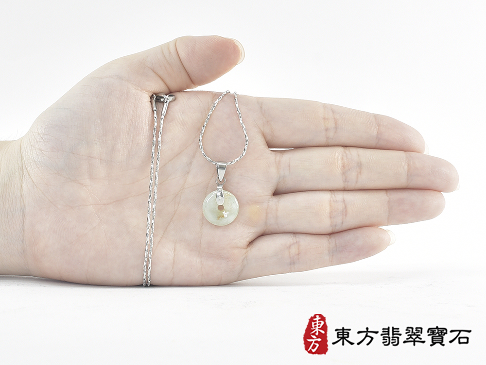 翡翠平安扣項鍊玉珮(平安富貴:平安扣牌A貨翡翠平安扣玉珮、緬甸玉平安扣玉墜)。糯豆種平安扣,PN761。客製化訂做各種翡翠平安扣吊墜玉珮項鍊。★附A貨翡翠雙證書 6.jpg