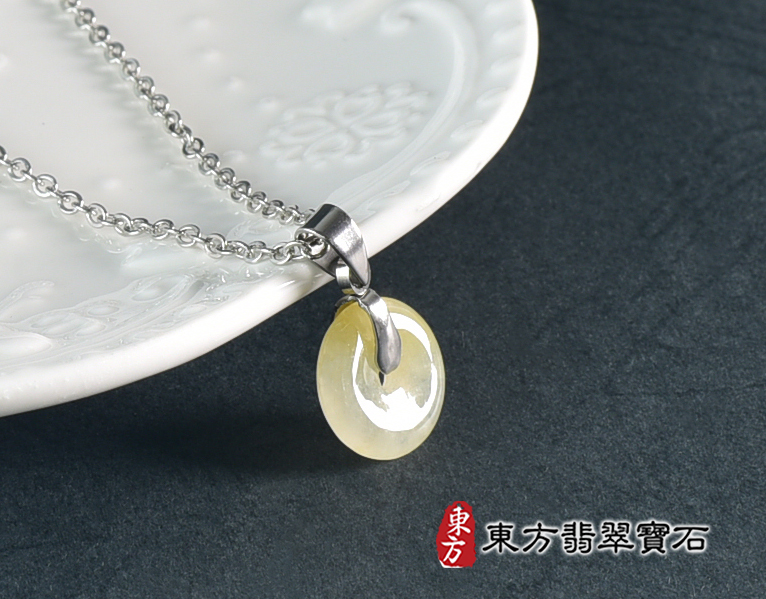 翡翠平安扣項鍊玉珮(平安富貴:平安扣牌A貨翡翠平安扣玉珮、緬甸玉平安扣玉墜)。糯豆種平安扣,PN797。客製化訂做各種翡翠平安扣吊墜玉珮項鍊。★附A貨翡翠雙證書 1.jpg