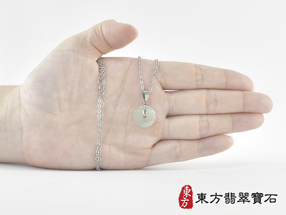 翡翠平安扣項鍊玉珮(平安富貴:平安扣牌A貨翡翠平安扣玉珮、緬甸玉平安扣玉墜)。糯豆種平安扣,PN809。客製化訂做各種翡翠平安扣吊墜玉珮項鍊。★附A貨翡翠雙證書 7.jpg