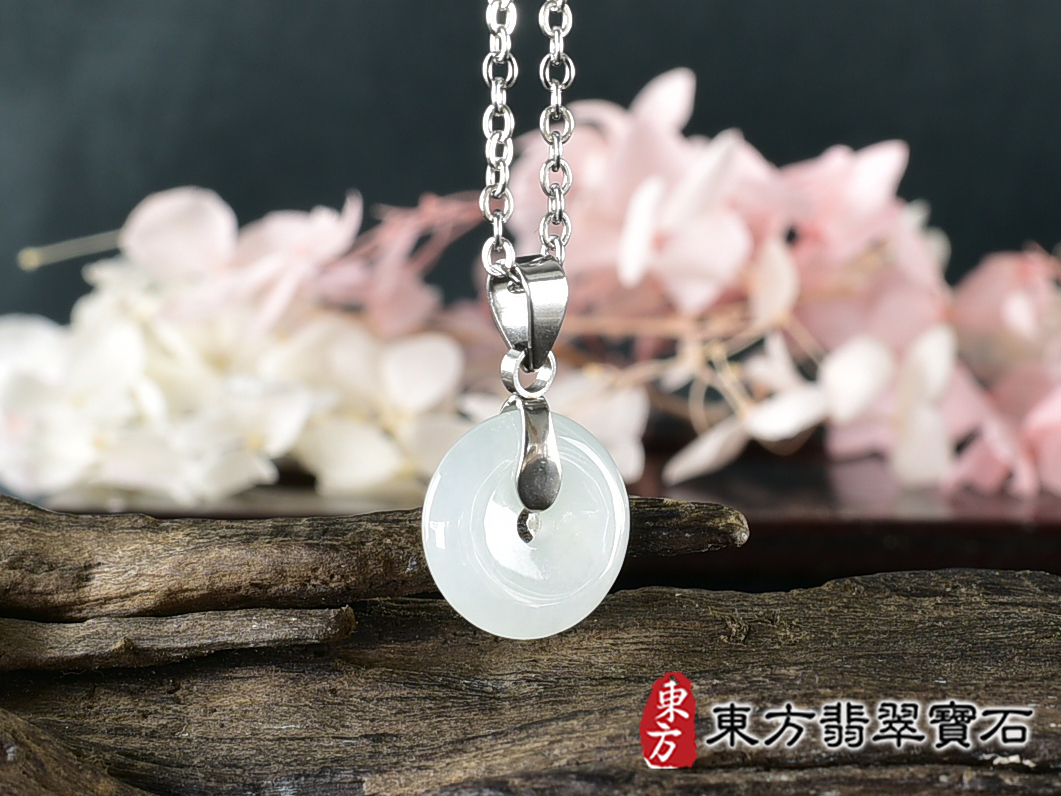 翡翠平安扣項鍊玉珮(平安富貴:平安扣牌A貨翡翠平安扣玉珮、緬甸玉平安扣玉墜)。糯豆種平安扣,PN816。客製化訂做各種翡翠平安扣吊墜玉珮項鍊。★附A貨翡翠雙證書 1.jpg