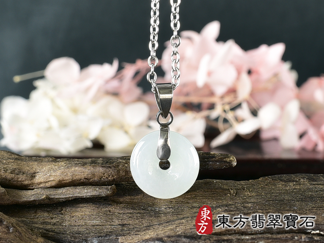 翡翠平安扣項鍊玉珮(平安富貴:平安扣牌A貨翡翠平安扣玉珮、緬甸玉平安扣玉墜)。糯豆種平安扣,PN816。客製化訂做各種翡翠平安扣吊墜玉珮項鍊。★附A貨翡翠雙證書 3.jpg