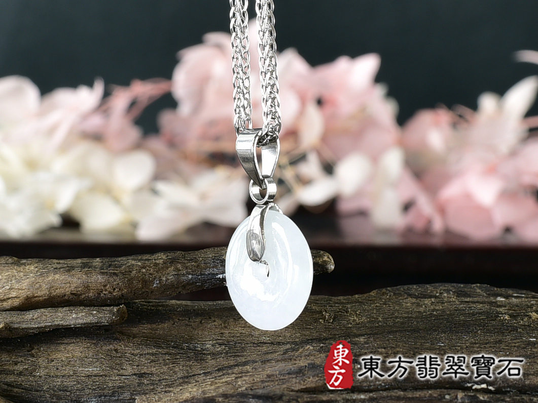 翡翠平安扣項鍊玉珮(平安富貴:平安扣牌A貨翡翠平安扣玉珮、緬甸玉平安扣玉墜)。糯豆種平安扣,PN820。客製化訂做各種翡翠平安扣吊墜玉珮項鍊。★附A貨翡翠雙證書 4.jpg