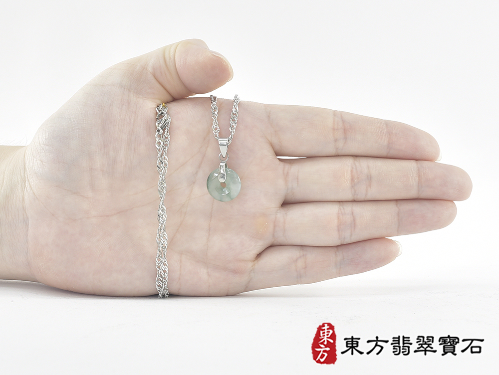 翡翠平安扣項鍊玉珮(平安富貴:平安扣牌A貨翡翠平安扣玉珮、緬甸玉平安扣玉墜)。糯豆種平安扣,PN842。客製化訂做各種翡翠平安扣吊墜玉珮項鍊。★附A貨翡翠雙證書 5.jpg