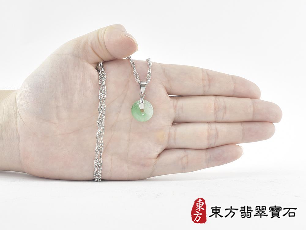 翡翠平安扣項鍊玉珮(平安富貴:平安扣牌A貨翡翠平安扣玉珮、緬甸玉平安扣玉墜)。糯豆種平安扣,PN843。客製化訂做各種翡翠平安扣吊墜玉珮項鍊。★附A貨翡翠雙證書 5.jpg