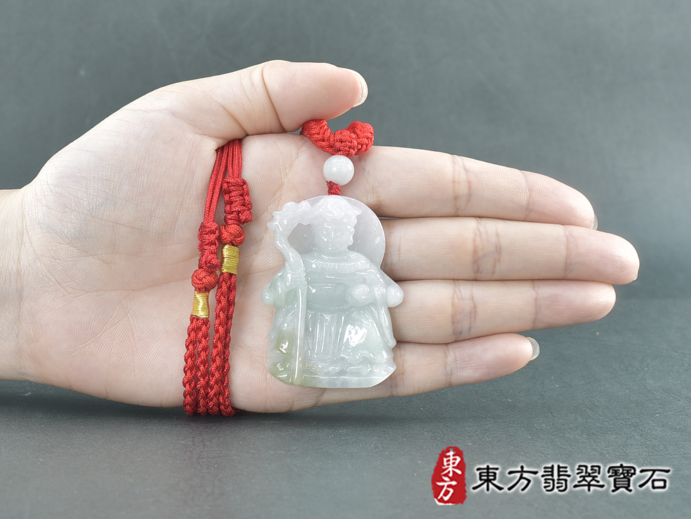 翡翠瑤池金母項鍊玉珮(王母娘娘:瑤池金母牌A貨翡翠瑤池金母玉珮、緬甸玉瑤池金母玉墜)。白底青豆糯翡翠瑤池金母,QE082。客製化訂做各種翡翠瑤池金母吊墜玉珮項鍊。★附A貨翡翠雙證書 5.jpg