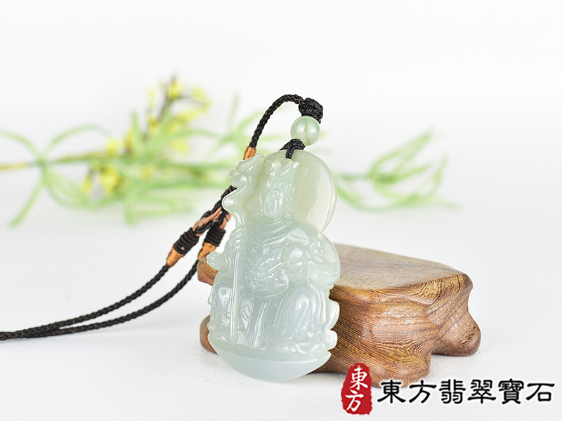 翡翠瑤池金母項鍊玉珮(王母娘娘:瑤池金母牌A貨翡翠瑤池金母玉珮、緬甸玉瑤池金母玉墜)。油青豆種翡翠瑤池金母,QE093。客製化訂做各種翡翠瑤池金母吊墜玉珮項鍊。★附A貨翡翠雙證書 1.jpg