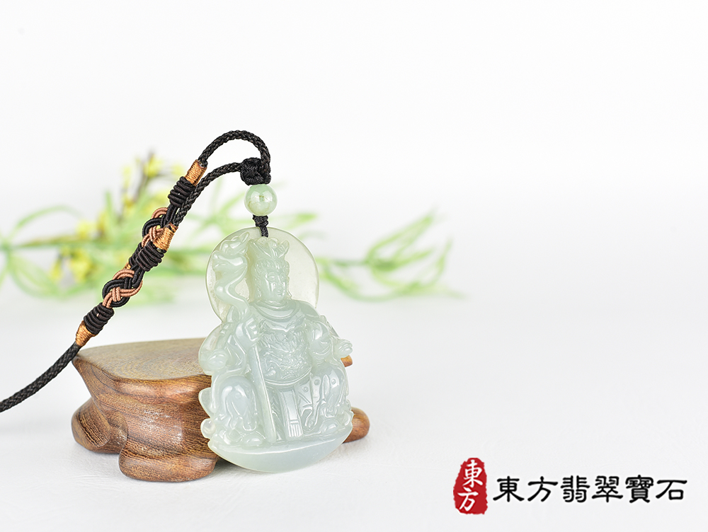 翡翠瑤池金母項鍊玉珮(王母娘娘:瑤池金母牌A貨翡翠瑤池金母玉珮、緬甸玉瑤池金母玉墜)。油青豆種翡翠瑤池金母,QE093。客製化訂做各種翡翠瑤池金母吊墜玉珮項鍊。★附A貨翡翠雙證書 4.jpg