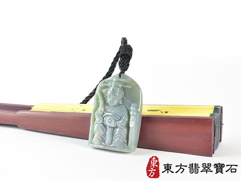 水草玉地母娘娘項鍊玉珮(地母元君:地母娘娘牌水草玉地母娘娘玉珮、水草玉地母娘娘玉墜)。水草玉地母娘娘,QN071。客製化訂做水草玉地母娘娘吊墜玉珮項鍊。★附東方翡翠寶石保證卡 1.jpg