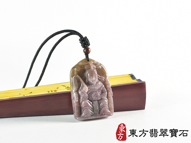 水草玉地母娘娘項鍊玉珮(地母元君:地母娘娘牌水草玉地母娘娘玉珮、水草玉地母娘娘玉墜)。水草玉地母娘娘,QN073。客製化訂做水草玉地母娘娘吊墜玉珮項鍊。★附東方翡翠寶石保證卡 2.jpg