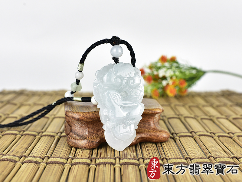 翡翠兔項鍊玉珮(招財如意兔:兔牌A貨翡翠兔玉珮、緬甸玉兔玉墜、兔十二生肖項鍊)。兔,RB102。客製化訂做各種翡翠兔吊墜玉珮項鍊。★附A貨翡翠雙證書 2.jpg