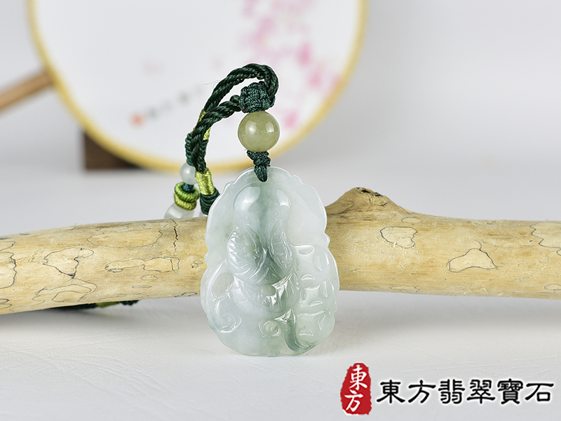 翡翠蛇項鍊玉珮(靈蛇舞動:蛇牌A貨翡翠蛇玉珮、緬甸玉蛇玉墜、蛇十二生肖項鍊)。糯種春帶彩蛇,SN053。客製化訂做各種翡翠蛇吊墜玉珮項鍊。★附A貨翡翠雙證書 0.jpg