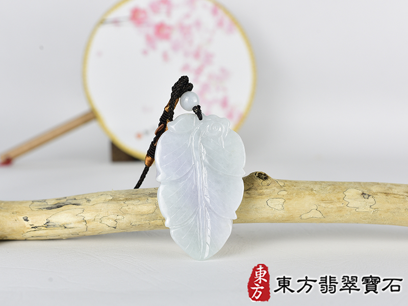 翡翠蛇項鍊玉珮(靈蛇舞動:蛇牌A貨翡翠蛇玉珮、緬甸玉蛇玉墜、蛇十二生肖項鍊)。糯種春帶彩蛇,SN058。客製化訂做各種翡翠蛇吊墜玉珮項鍊。★附A貨翡翠雙證書 3.jpg