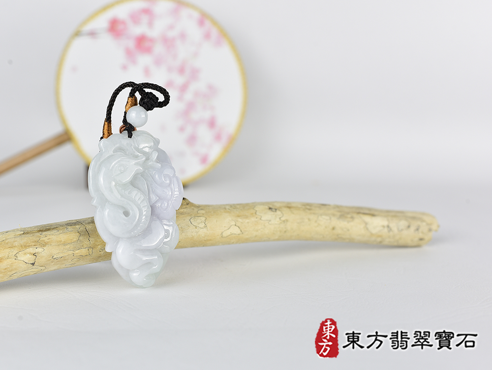 翡翠蛇項鍊玉珮(靈蛇舞動:蛇牌A貨翡翠蛇玉珮、緬甸玉蛇玉墜、蛇十二生肖項鍊)。糯種春帶彩蛇,SN058。客製化訂做各種翡翠蛇吊墜玉珮項鍊。★附A貨翡翠雙證書 4.jpg