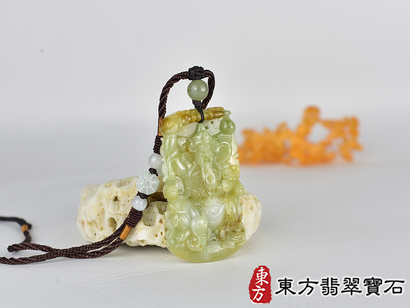 翡翠玄天上帝項鍊玉珮(玄天上帝:玄天上帝牌A貨翡翠玄天上帝玉珮、緬甸玉玄天上帝玉墜)。ST183。客製化訂做各種翡翠玄天上帝吊墜玉珮項鍊。★附A貨翡翠雙證書 2.jpg