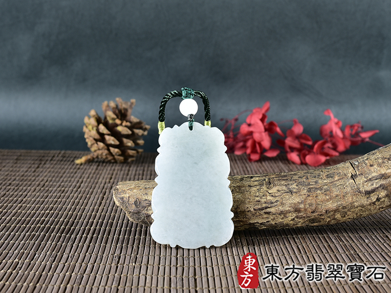 翡翠虎項鍊玉珮(虎虎生風:虎牌A貨翡翠虎玉珮、緬甸玉虎玉墜、虎十二生肖項鍊)。TR159。客製化訂做各種翡翠虎吊墜玉珮項鍊。★附A貨翡翠雙證書 3.jpg