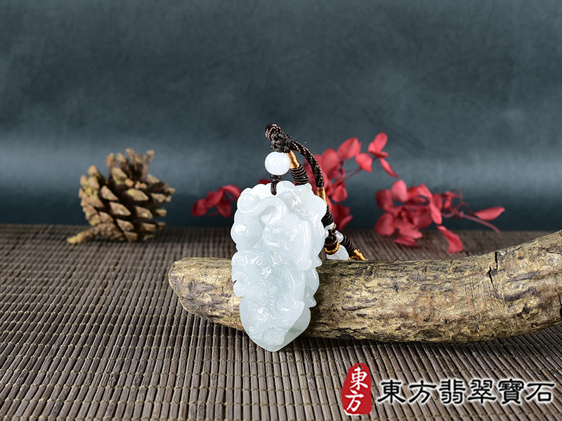 翡翠虎項鍊玉珮(虎虎生風:虎牌A貨翡翠虎玉珮、緬甸玉虎玉墜、虎十二生肖項鍊)。TR161。客製化訂做各種翡翠虎吊墜玉珮項鍊。★附A貨翡翠雙證書 1.jpg