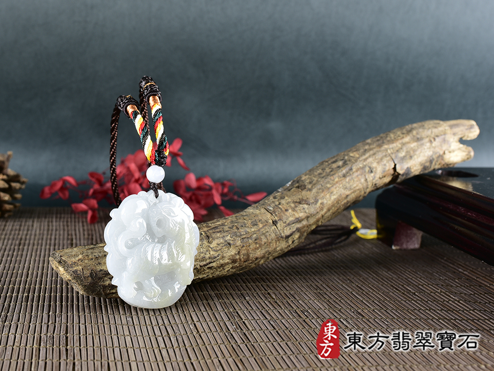 翡翠虎項鍊玉珮(虎虎生風:虎牌A貨翡翠虎玉珮、緬甸玉虎玉墜、虎十二生肖項鍊)。TR162。客製化訂做各種翡翠虎吊墜玉珮項鍊。★附A貨翡翠雙證書 4.jpg