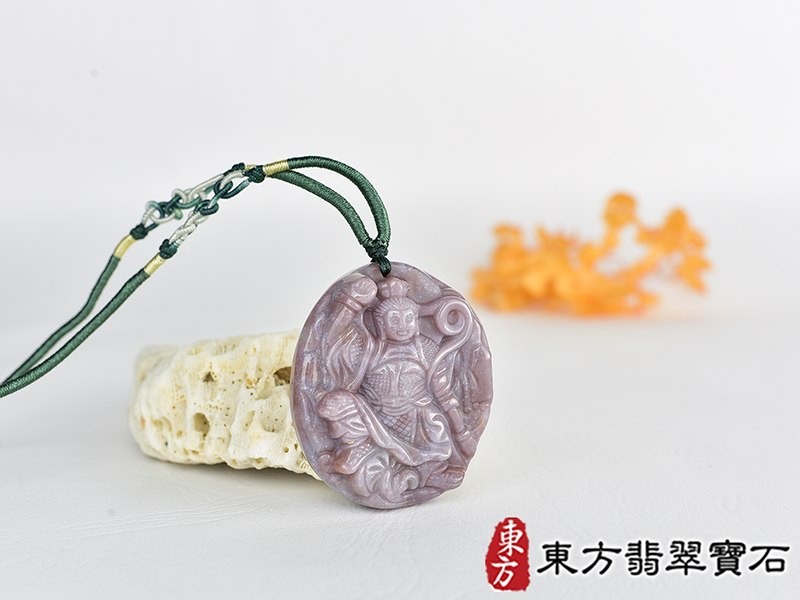 水草玉哪吒三太子項鍊玉珮(中壇元帥、哪吒:哪吒三太子牌水草玉三太子玉珮、水草玉哪吒三太子玉墜)。水草玉三太子,TT212。客製化訂做各種水草玉哪吒三太子吊墜玉珮項鍊。★附東方翡翠寶石保證卡 2.jpg
