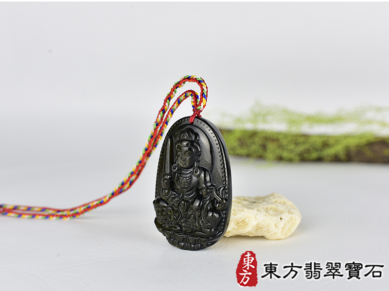 金曜石文殊菩薩項鍊玉珮(文殊菩薩:文殊菩薩牌金曜石文殊菩薩玉珮、金曜石文殊菩薩玉墜)。金曜石文殊菩薩,WS207。客製化訂做各種金曜石文殊菩薩吊墜玉珮項鍊。★附東方翡翠寶石保證卡 1.jpg