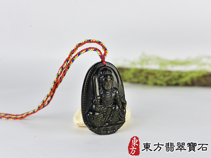 金曜石文殊菩薩項鍊玉珮(文殊菩薩:文殊菩薩牌金曜石文殊菩薩玉珮、金曜石文殊菩薩玉墜)。金曜石文殊菩薩,WS207。客製化訂做各種金曜石文殊菩薩吊墜玉珮項鍊。★附東方翡翠寶石保證卡 2.jpg