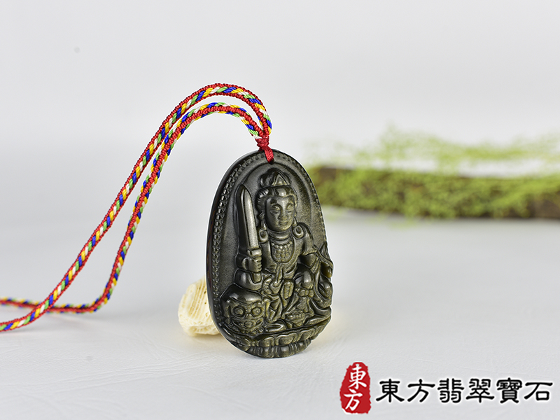 金曜石文殊菩薩項鍊玉珮(文殊菩薩:文殊菩薩牌金曜石文殊菩薩玉珮、金曜石文殊菩薩玉墜)。金曜石文殊菩薩,WS208。客製化訂做各種金曜石文殊菩薩吊墜玉珮項鍊。★附東方翡翠寶石保證卡 2.jpg