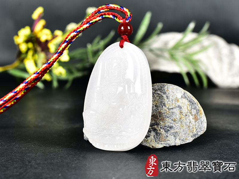 新疆白玉文殊菩薩項鍊玉珮(文殊菩薩:文殊菩薩牌新疆白玉文殊菩薩玉珮、新疆白玉文殊菩薩玉墜)。新疆白玉文殊菩薩,WS209。客製化訂做各種新疆白玉文殊菩薩吊墜玉珮項鍊。★附東方翡翠寶石保證卡 1.jpg