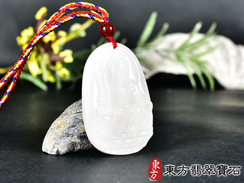新疆白玉文殊菩薩項鍊玉珮(文殊菩薩:文殊菩薩牌新疆白玉文殊菩薩玉珮、新疆白玉文殊菩薩玉墜)。新疆白玉文殊菩薩,WS209。客製化訂做各種新疆白玉文殊菩薩吊墜玉珮項鍊。★附東方翡翠寶石保證卡 2.jpg