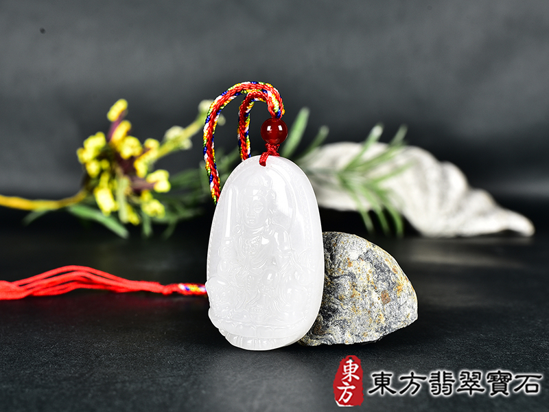 新疆白玉文殊菩薩項鍊玉珮(文殊菩薩:文殊菩薩牌新疆白玉文殊菩薩玉珮、新疆白玉文殊菩薩玉墜)。新疆白玉文殊菩薩,WS210。客製化訂做各種新疆白玉文殊菩薩吊墜玉珮項鍊。★附東方翡翠寶石保證卡 1.jpg