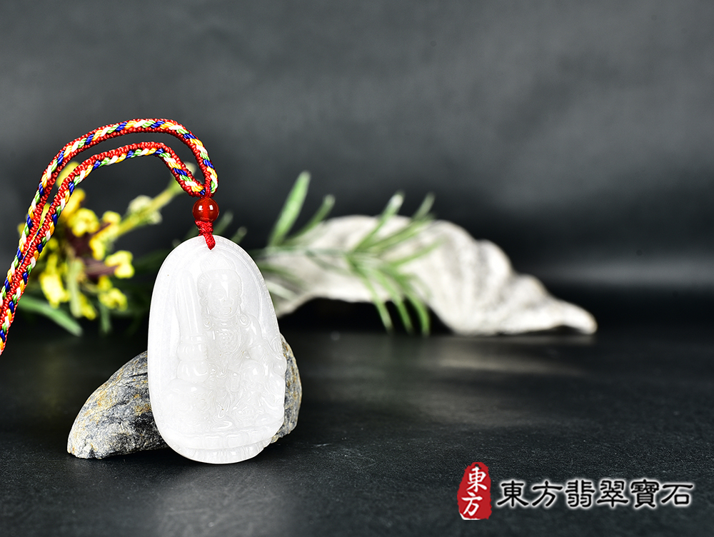 新疆白玉文殊菩薩項鍊玉珮(文殊菩薩:文殊菩薩牌新疆白玉文殊菩薩玉珮、新疆白玉文殊菩薩玉墜)。新疆白玉文殊菩薩,WS211。客製化訂做各種新疆白玉文殊菩薩吊墜玉珮項鍊。★附東方翡翠寶石保證卡 4.jpg