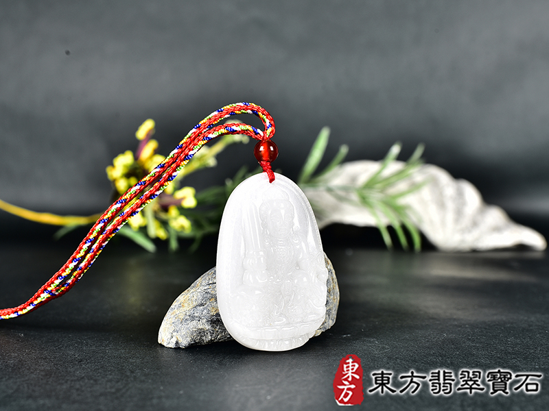 新疆白玉文殊菩薩項鍊玉珮(文殊菩薩:文殊菩薩牌新疆白玉文殊菩薩玉珮、新疆白玉文殊菩薩玉墜)。新疆白玉文殊菩薩,WS212。客製化訂做各種新疆白玉文殊菩薩吊墜玉珮項鍊。★附東方翡翠寶石保證卡 2.jpg