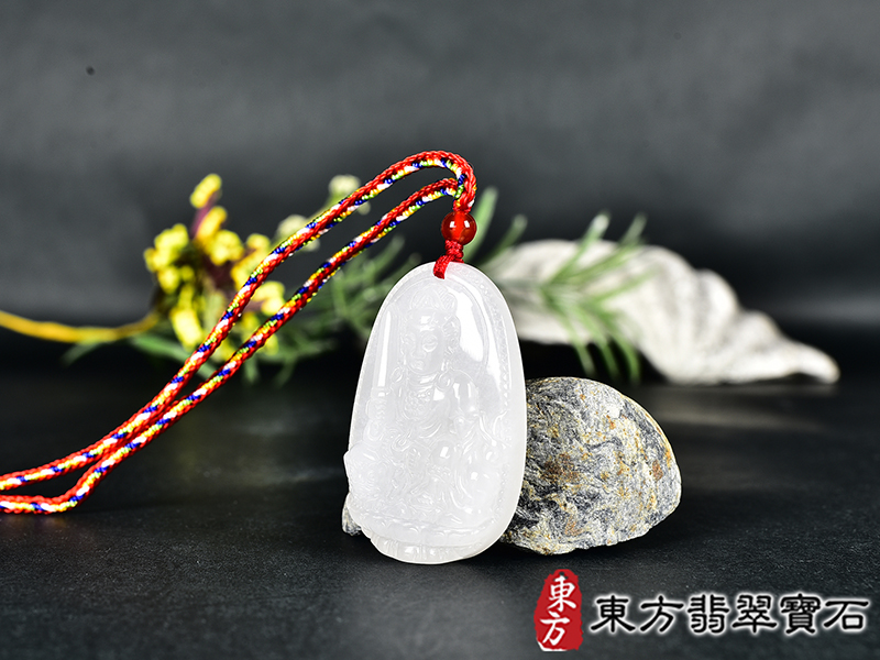 新疆白玉文殊菩薩項鍊玉珮(文殊菩薩:文殊菩薩牌新疆白玉文殊菩薩玉珮、新疆白玉文殊菩薩玉墜)。新疆白玉文殊菩薩,WS213。客製化訂做各種新疆白玉文殊菩薩吊墜玉珮項鍊。★附東方翡翠寶石保證卡 1.jpg
