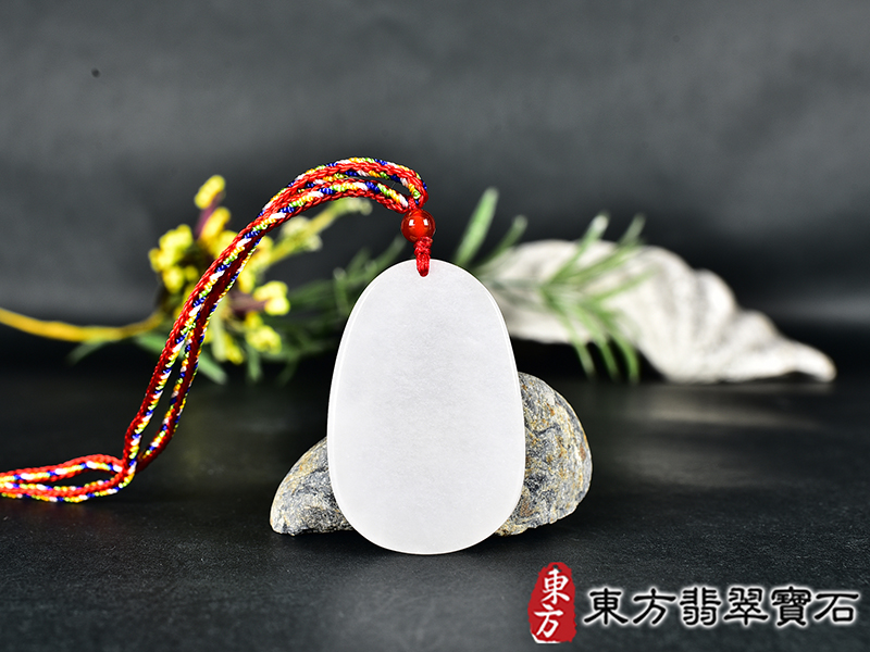 新疆白玉文殊菩薩項鍊玉珮(文殊菩薩:文殊菩薩牌新疆白玉文殊菩薩玉珮、新疆白玉文殊菩薩玉墜)。新疆白玉文殊菩薩,WS213。客製化訂做各種新疆白玉文殊菩薩吊墜玉珮項鍊。★附東方翡翠寶石保證卡 3.jpg