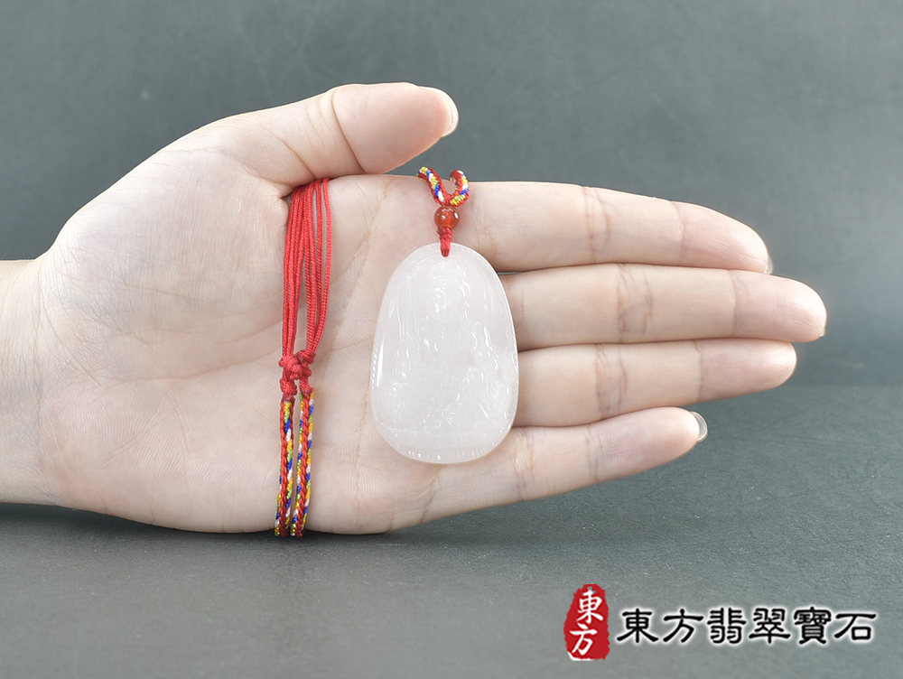 新疆白玉文殊菩薩項鍊玉珮(文殊菩薩:文殊菩薩牌新疆白玉文殊菩薩玉珮、新疆白玉文殊菩薩玉墜)。新疆白玉文殊菩薩,WS213。客製化訂做各種新疆白玉文殊菩薩吊墜玉珮項鍊。★附東方翡翠寶石保證卡 5.jpg