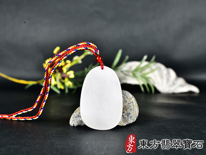 新疆白玉文殊菩薩項鍊玉珮(文殊菩薩:文殊菩薩牌新疆白玉文殊菩薩玉珮、新疆白玉文殊菩薩玉墜)。新疆白玉文殊菩薩,WS214。客製化訂做各種新疆白玉文殊菩薩吊墜玉珮項鍊。★附東方翡翠寶石保證卡 3.jpg