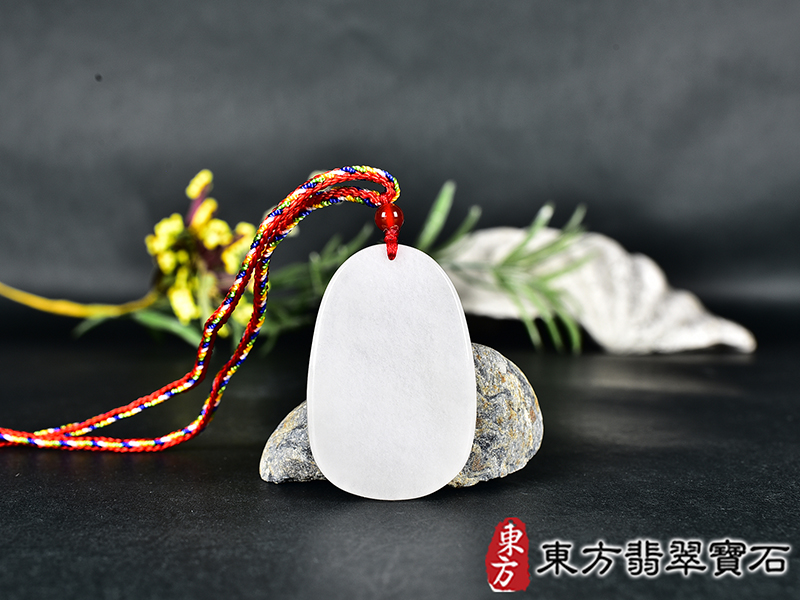 新疆白玉文殊菩薩項鍊玉珮(文殊菩薩:文殊菩薩牌新疆白玉文殊菩薩玉珮、新疆白玉文殊菩薩玉墜)。新疆白玉文殊菩薩,WS216。客製化訂做各種新疆白玉文殊菩薩吊墜玉珮項鍊。★附東方翡翠寶石保證卡 3.jpg