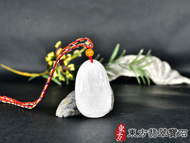 新疆白玉文殊菩薩項鍊玉珮(文殊菩薩:文殊菩薩牌新疆白玉文殊菩薩玉珮、新疆白玉文殊菩薩玉墜)。新疆白玉文殊菩薩,WS217。客製化訂做各種新疆白玉文殊菩薩吊墜玉珮項鍊。★附東方翡翠寶石保證卡 2.jpg